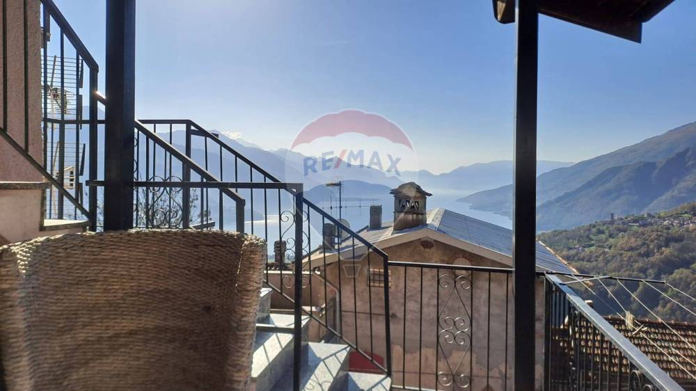 casa indipendente in vendita a Peglio(CO)