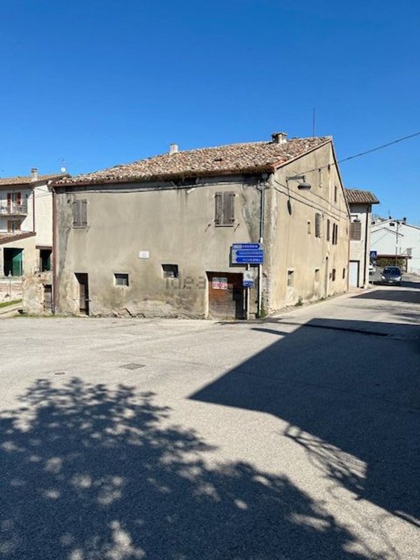 rudere in vendita a Peglio(CO)