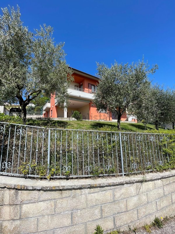 casa indipendente in vendita a Peglio(CO)