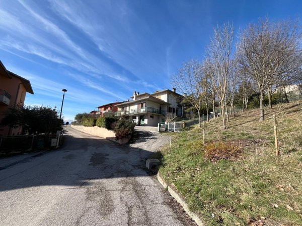 appartamento in vendita a Peglio(CO)