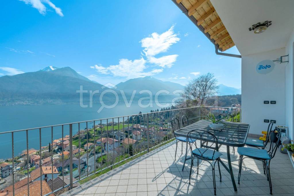 casa indipendente in vendita a Pianello del Lario
