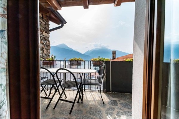 appartamento in vendita a Pianello del Lario in zona Belmonte
