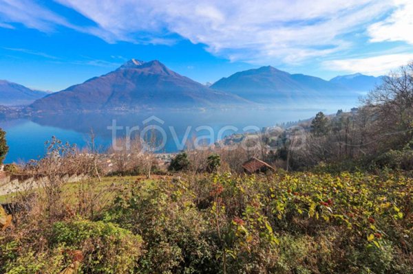 villa in vendita a Pianello del Lario