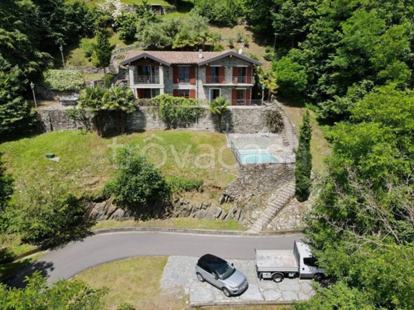 casa indipendente in vendita a Pianello del Lario