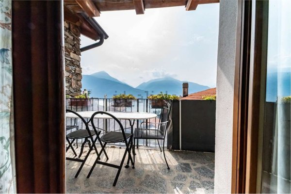 quadrivano in vendita a Pianello del Lario in zona Belmonte