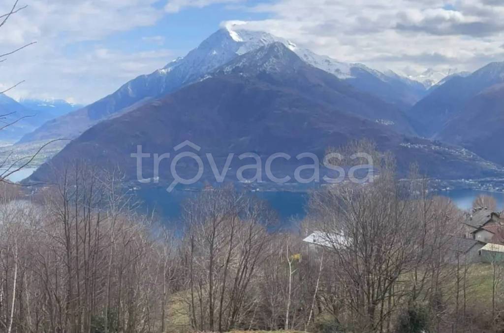 casa indipendente in vendita a Pianello del Lario