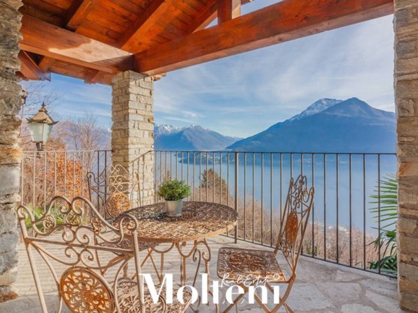 casa indipendente in vendita a Pianello del Lario