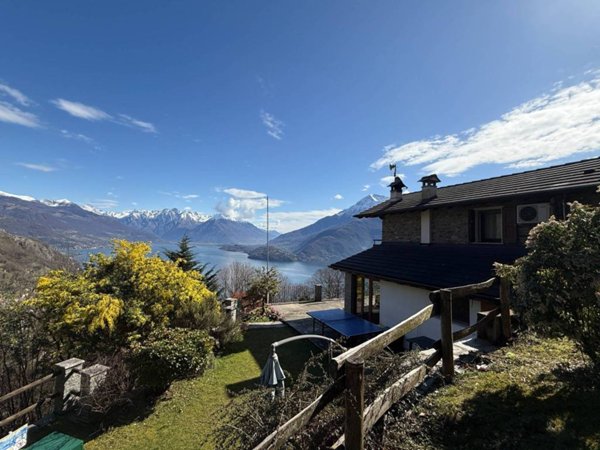 casa indipendente in vendita a Pianello del Lario