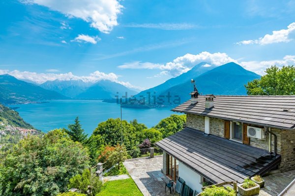 casa indipendente in vendita a Pianello del Lario