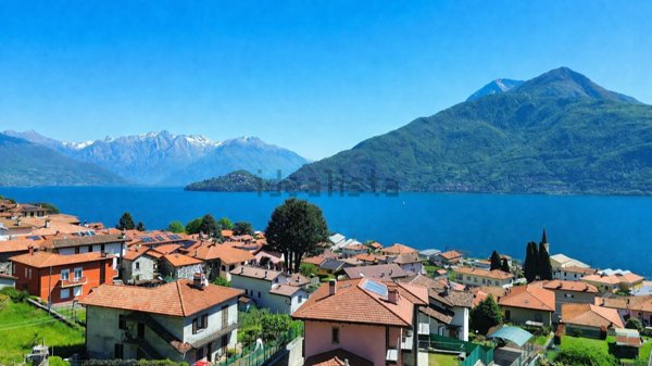 casa indipendente in vendita a Pianello del Lario