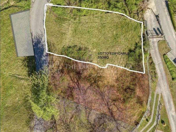 casa indipendente in vendita a Pianello del Lario in zona Calozzo