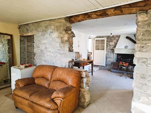 casa indipendente in vendita a Pigra