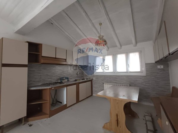 casa indipendente in vendita a Plesio