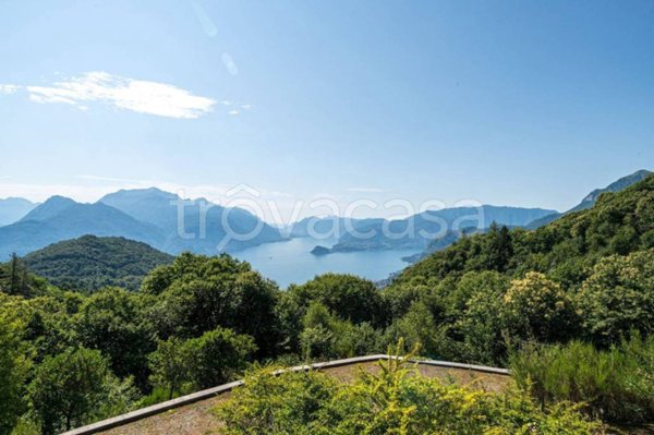 casa indipendente in vendita a Plesio