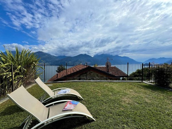 casa indipendente in vendita a Plesio