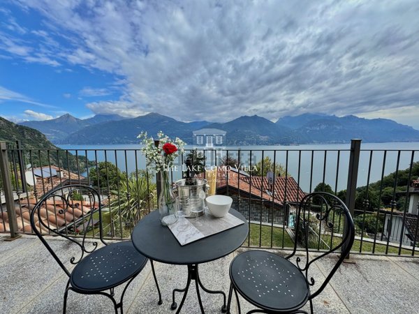 casa indipendente in vendita a Plesio