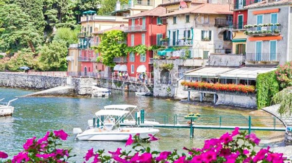 casa indipendente in vendita a Plesio