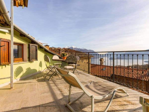 casa indipendente in vendita a Plesio