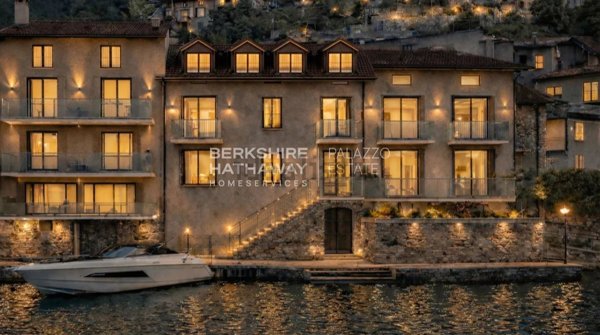 casa indipendente in vendita a Plesio