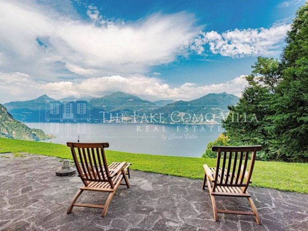 casa indipendente in vendita a Plesio