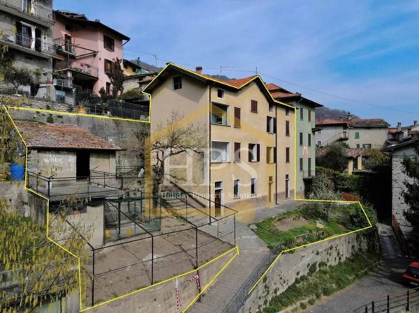 casa indipendente in vendita a Plesio