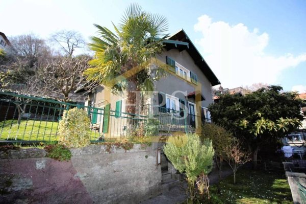 casa indipendente in vendita a Plesio