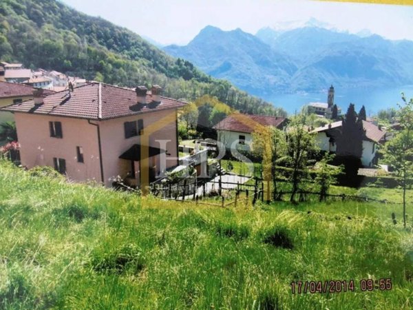 casa indipendente in vendita a Plesio
