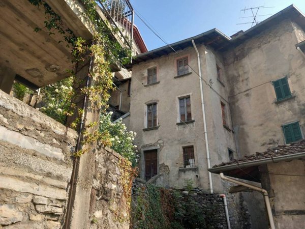 casa indipendente in vendita a Pognana Lario