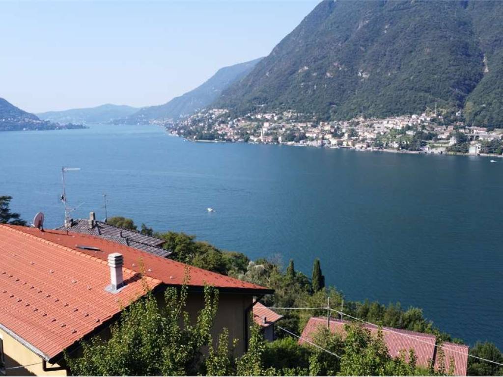 casa indipendente in vendita a Pognana Lario