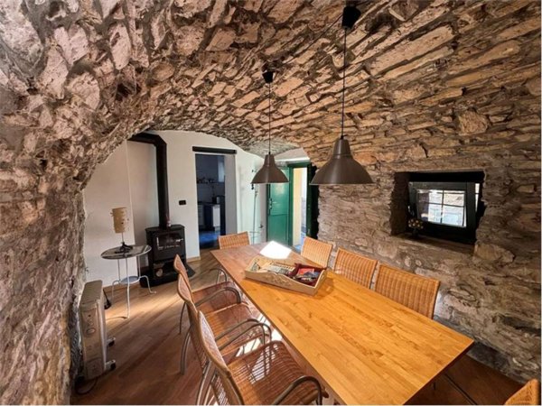casa indipendente in vendita a Pognana Lario