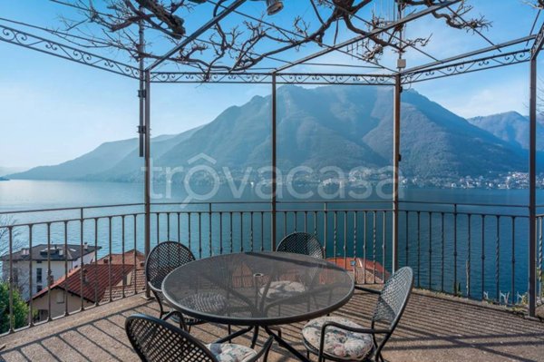 casa indipendente in vendita a Pognana Lario