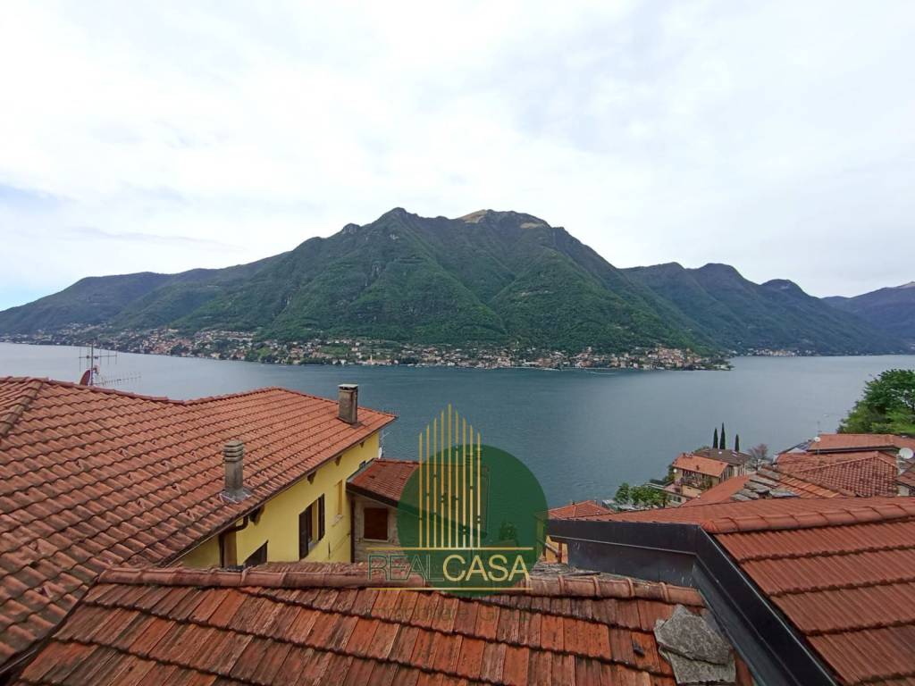 appartamento in vendita a Pognana Lario