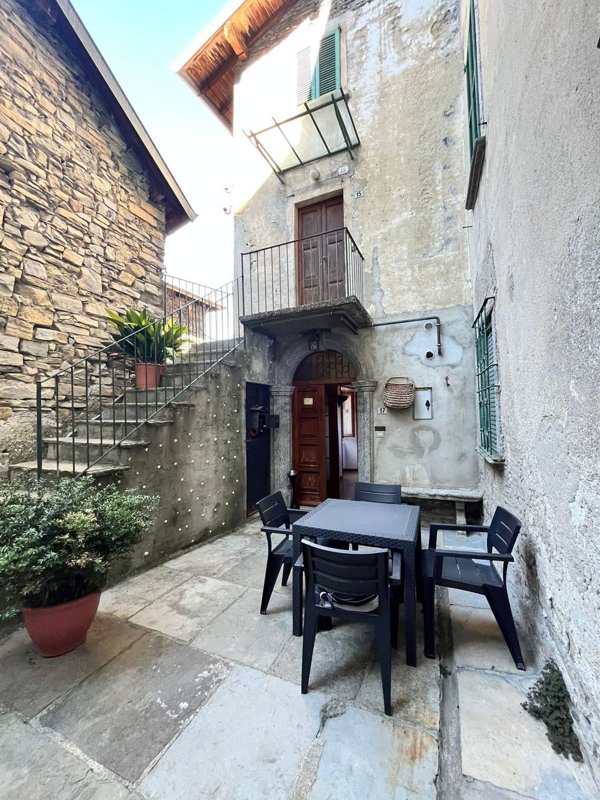 appartamento in vendita a Pognana Lario