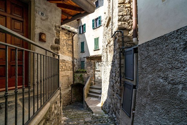 appartamento in vendita a Pognana Lario