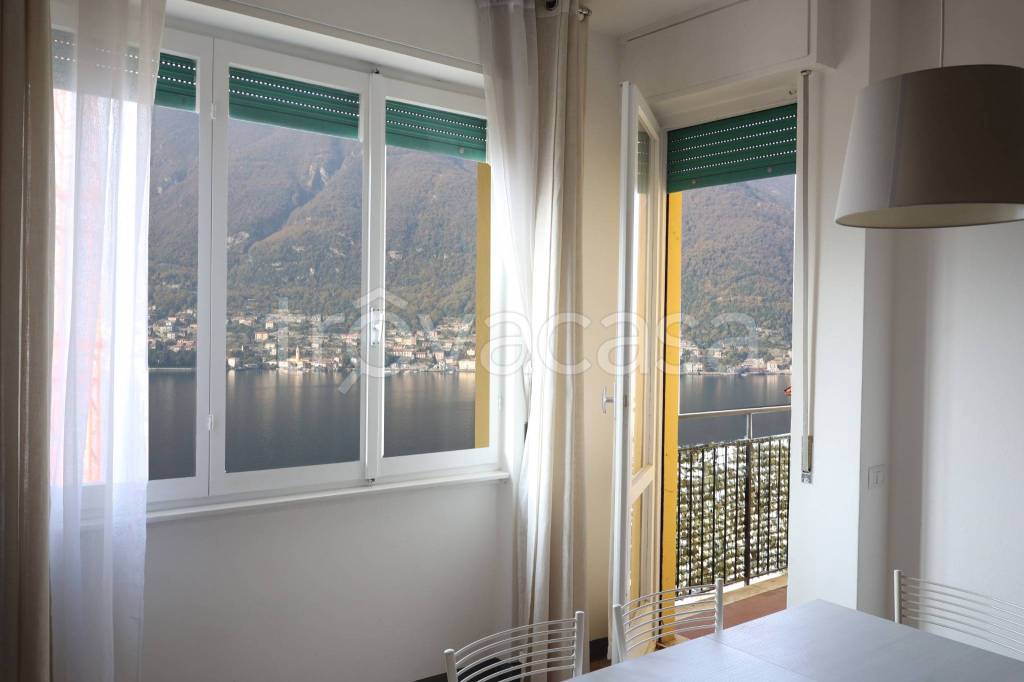 appartamento in vendita a Pognana Lario