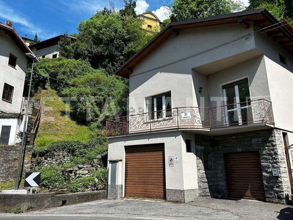 casa indipendente in vendita a Pognana Lario
