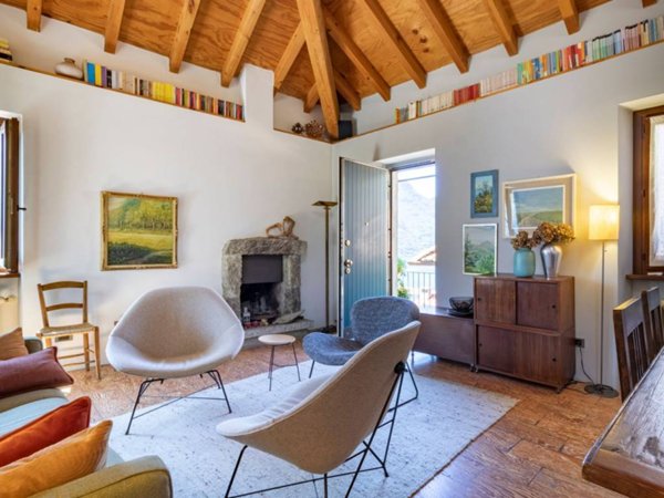appartamento in vendita a Pognana Lario