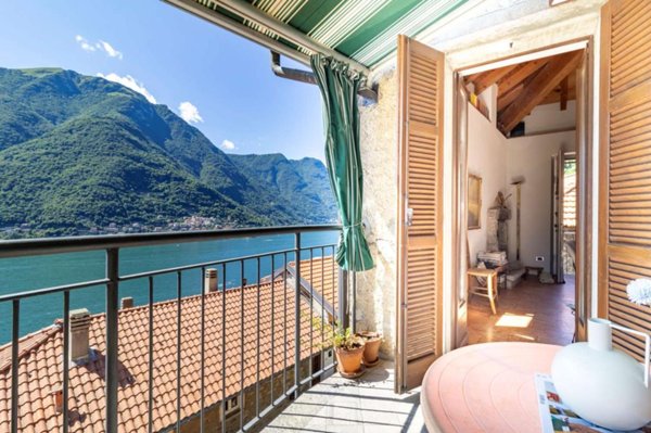 casa indipendente in vendita a Pognana Lario