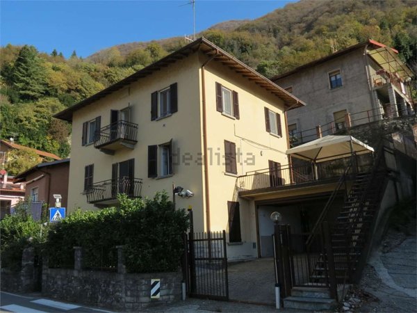 appartamento in vendita a Pognana Lario