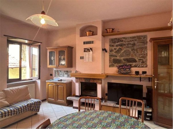 casa indipendente in vendita a Pognana Lario