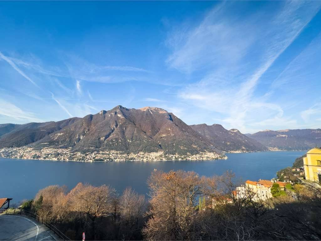 casa indipendente in vendita a Pognana Lario