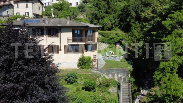 casa indipendente in vendita a Pognana Lario