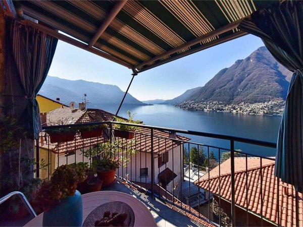 casa indipendente in vendita a Pognana Lario