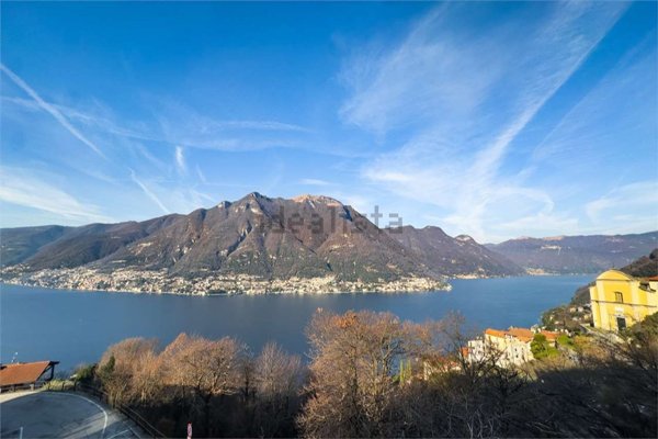 casa indipendente in vendita a Pognana Lario