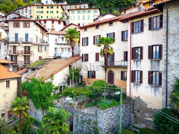 casa indipendente in vendita a Pognana Lario