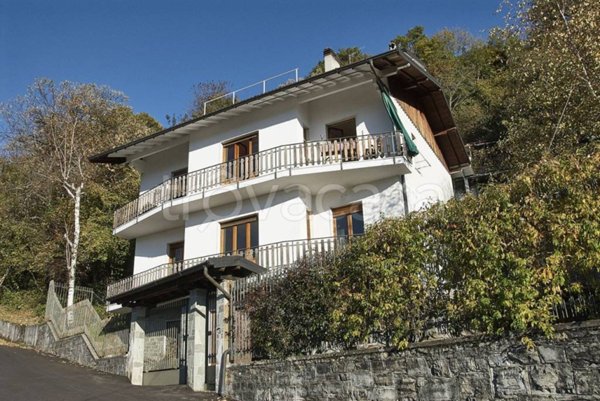 appartamento in vendita a Ponna