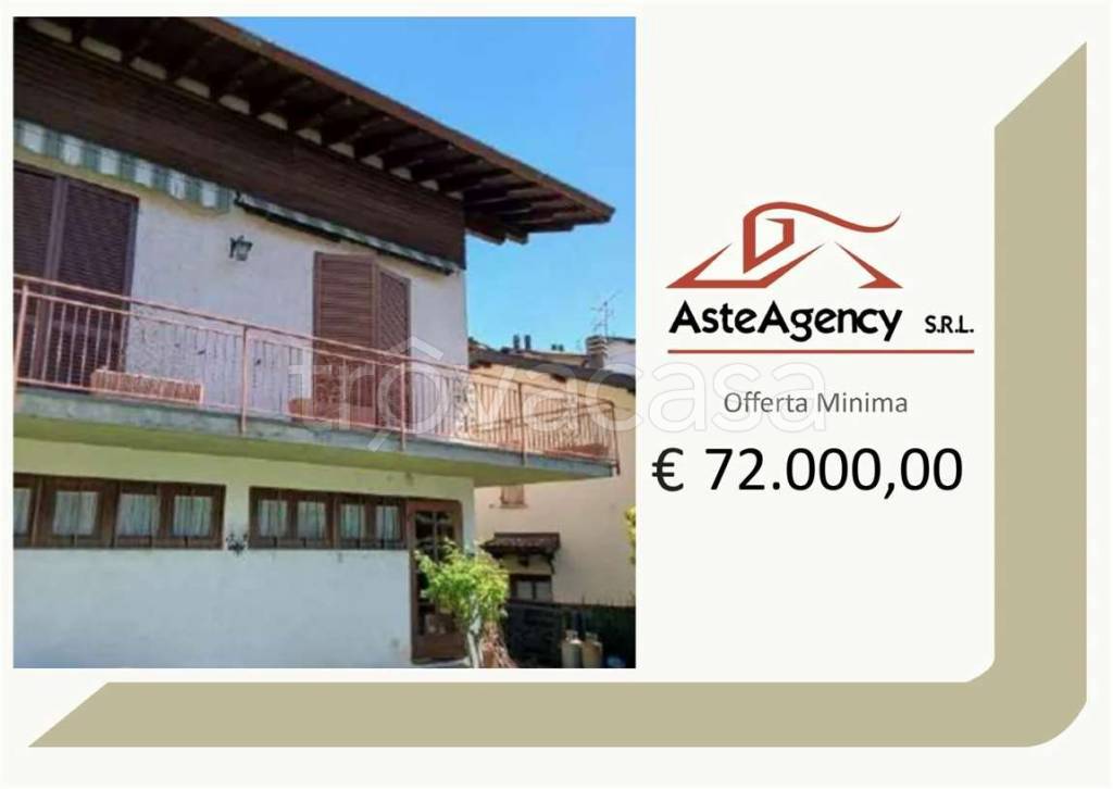 casa indipendente in vendita a Ponna