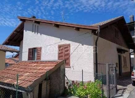 appartamento in vendita a Ponna