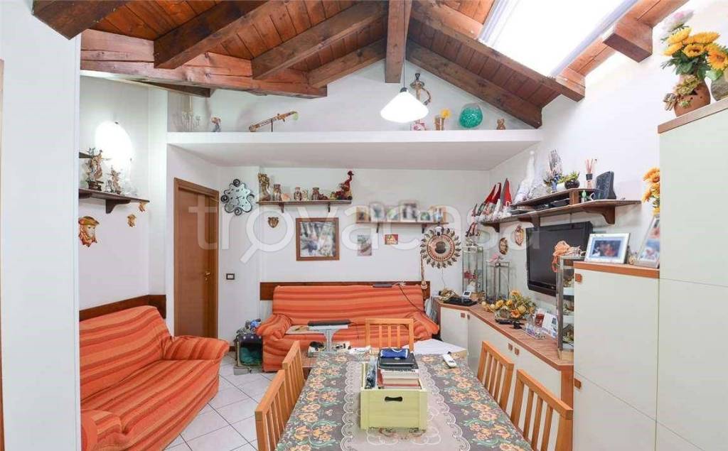 appartamento in vendita a Ponte Lambro