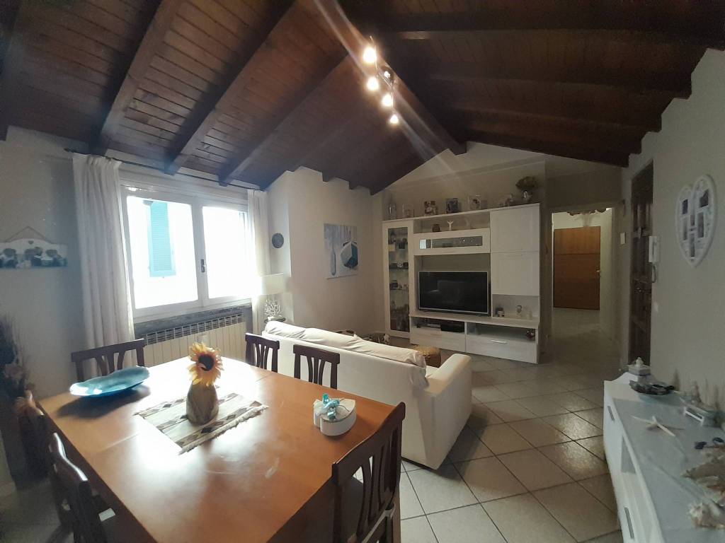 appartamento in vendita a Ponte Lambro